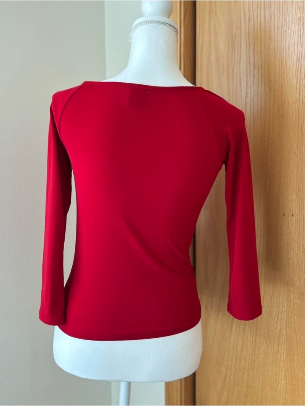 FANG Red Ruched Long-Sleeve Top with Gold Buckle Accent - Picture 4 of 5